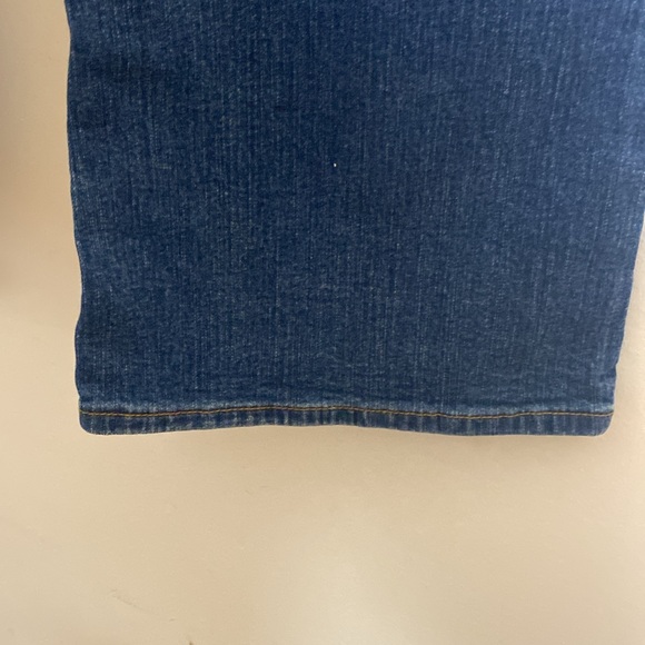 Up for sale is a pair of retro classic Esprit Jeans boot cut with a slight flare - Picture 6 of 6